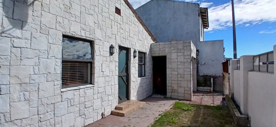3 Bedroom Property for Sale in New Woodlands Western Cape